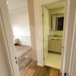 Apartamento de 2 quartos mobiliado à venda no Paraíso