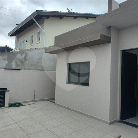 Casa Térrea à venda com 3 quartos, sendo 1 suíte,  em Nova Cerejeira, Atibaia, SP