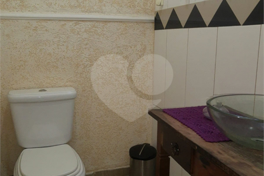Sobrado à venda com 4 quartos, sendo 2 suítes, em Tucuruvi, São Paulo, SP