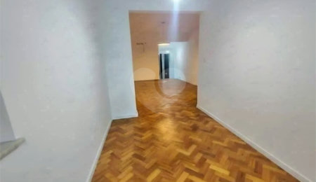 Apartamento à venda com 3 quartos, sendo 1 suíte,  em Copacabana, Rio de Janeiro, RJ
