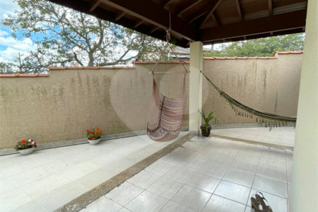 Casa à venda com 3 quartos, sendo 2 suítes,  em Jardim do Lago, Bragança Paulista, SP