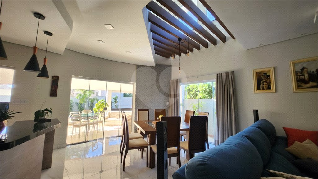 Casa à venda com 3 quartos, sendo 2 suítes, em Residencial Village Damha, Araraquara, SP