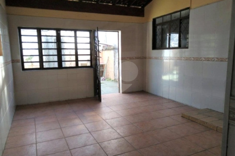 Casa à venda com 5 quartos, sendo 1 suíte, em Artur Alvim, São Paulo, SP