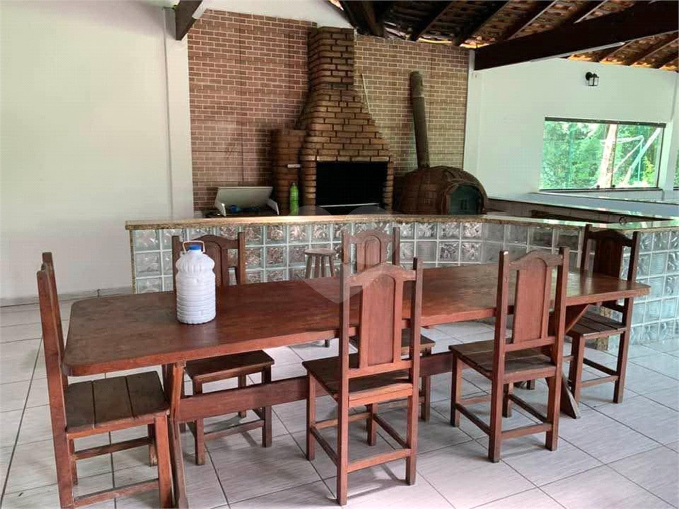 Chácara à venda ou para alugar com 5 quartos, sendo 4 suítes,  em Ouro Fino, Santa Isabel, SP