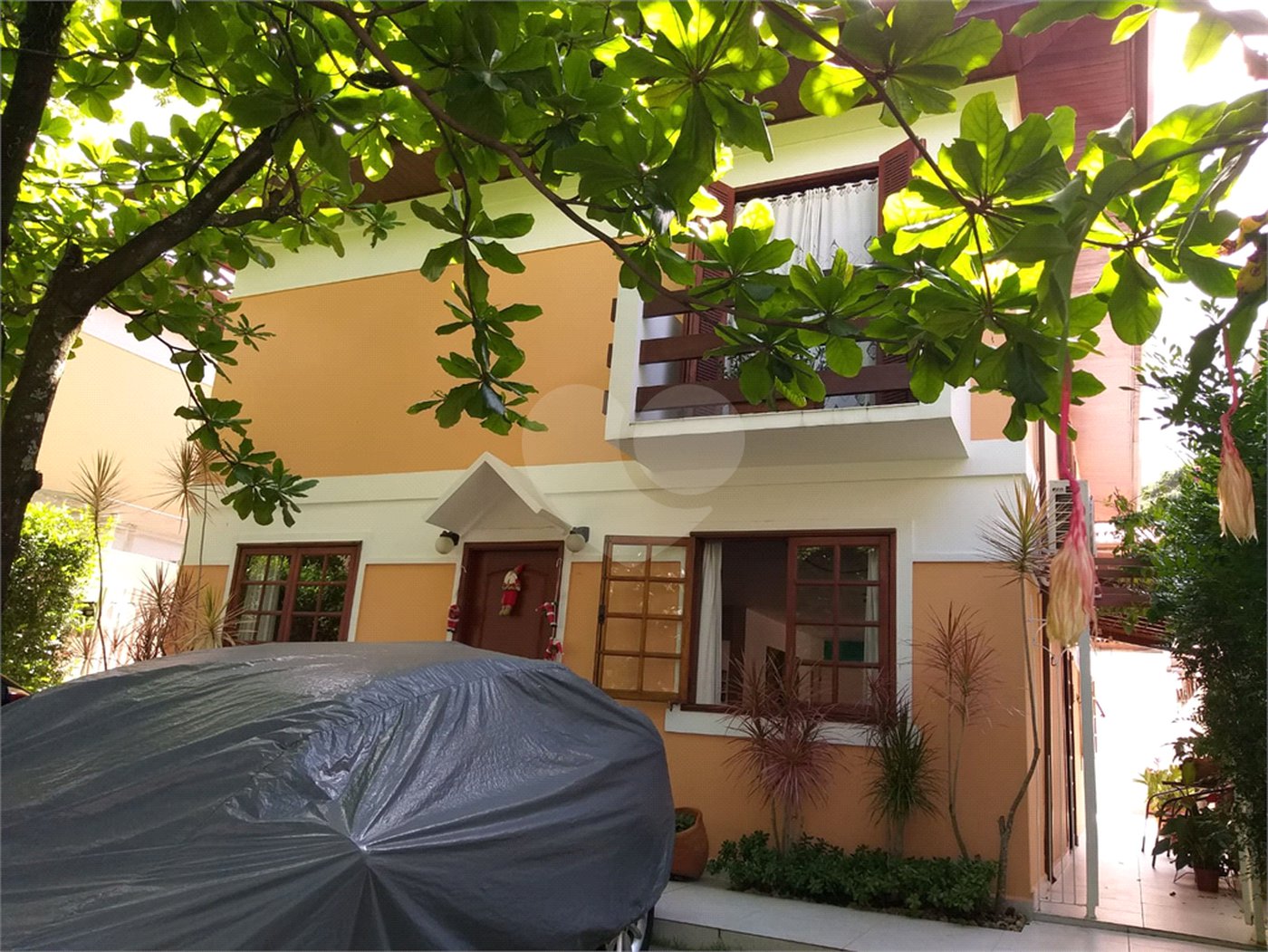 Casa à venda com 4 quartos, sendo 2 suítes, no condomínio Vila Panamericana, São Paulo - SP