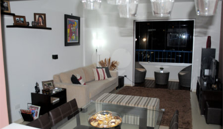 Apartamento à venda com 2 quartos, sendo 1 suíte,  em Campo Belo, São Paulo, SP