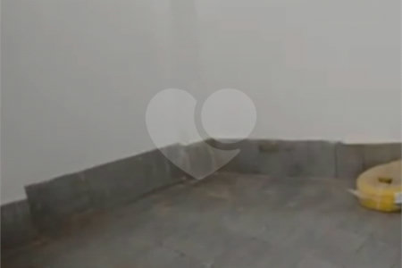 Sobrado à venda com 3 quartos em Vila Lageado, São Paulo, SP