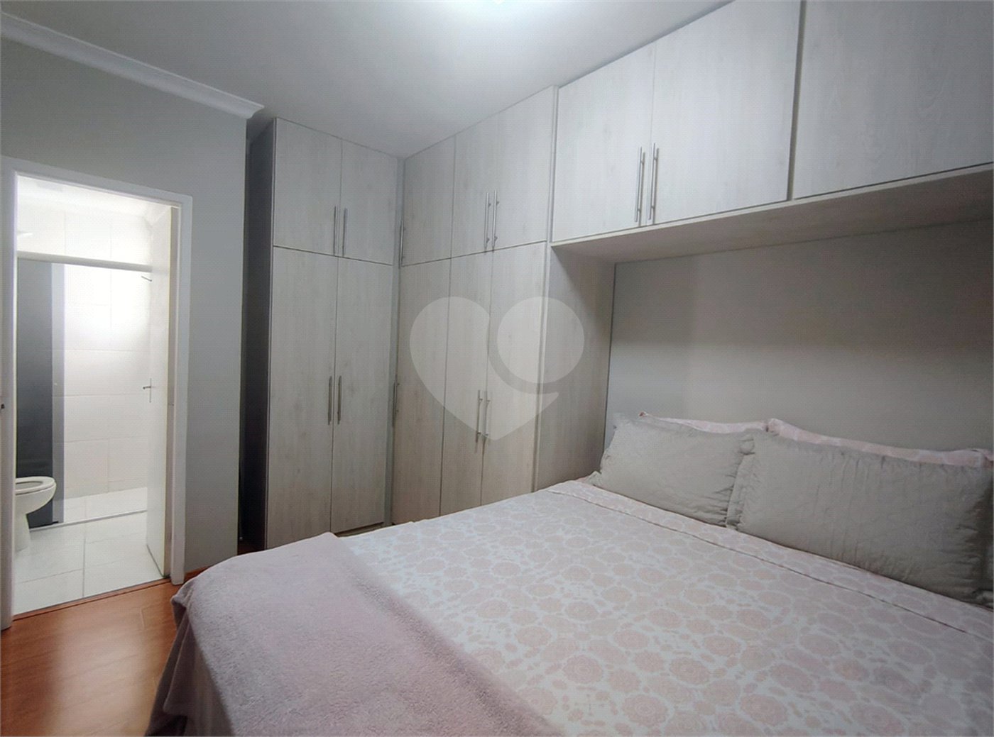 Apartamento à venda com 2 quartos, sendo 1 suíte, em Jardim Guarani, Jundiaí, SP