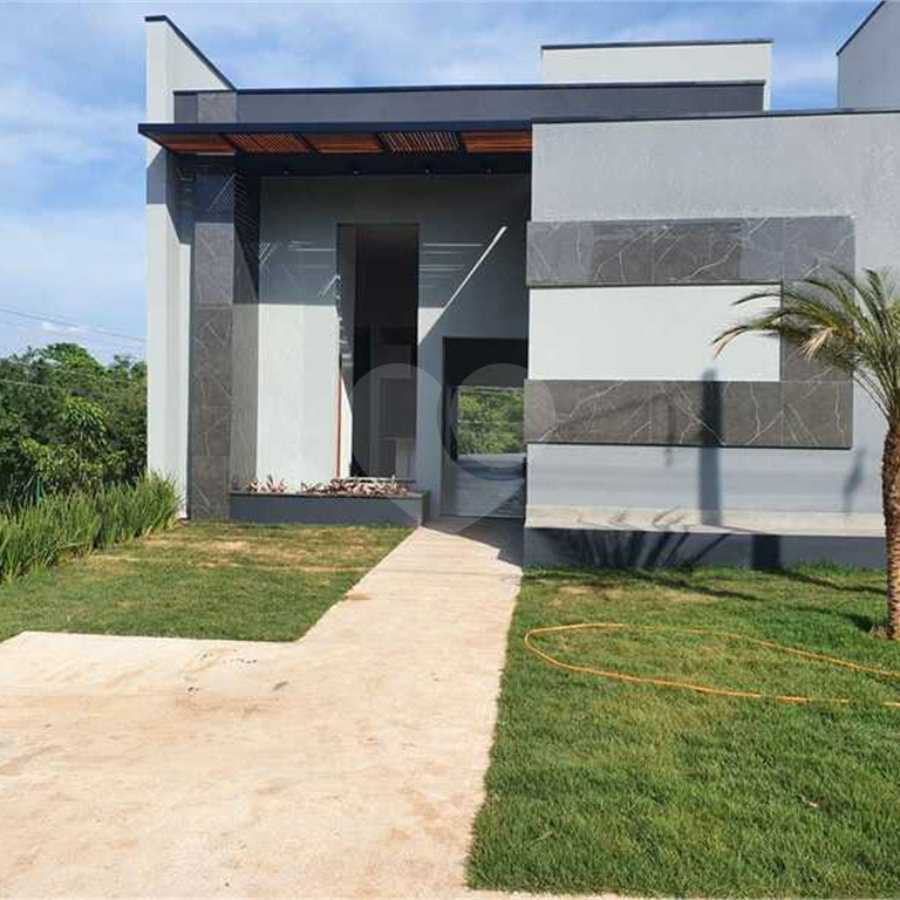 Casa à venda com 3 suítes no condomínio Residencial Mantova, Indaiatuba - SP