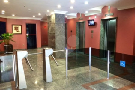 Excelente conjunto comercial com 247 m2 e 8 vagas à venda no Paraíso