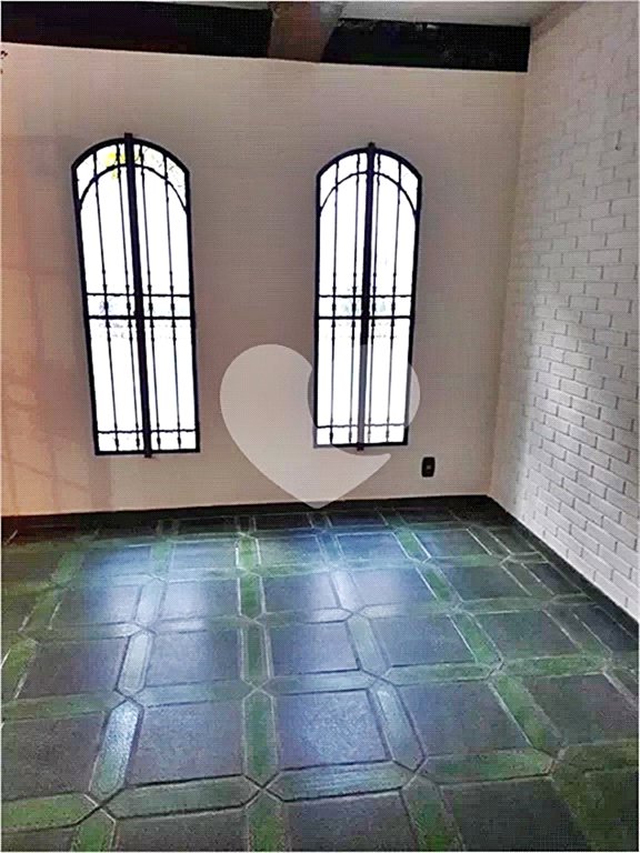 Sobrado à venda com 4 quartos, sendo 2 suítes, em Jardim São Bento, São Paulo, SP