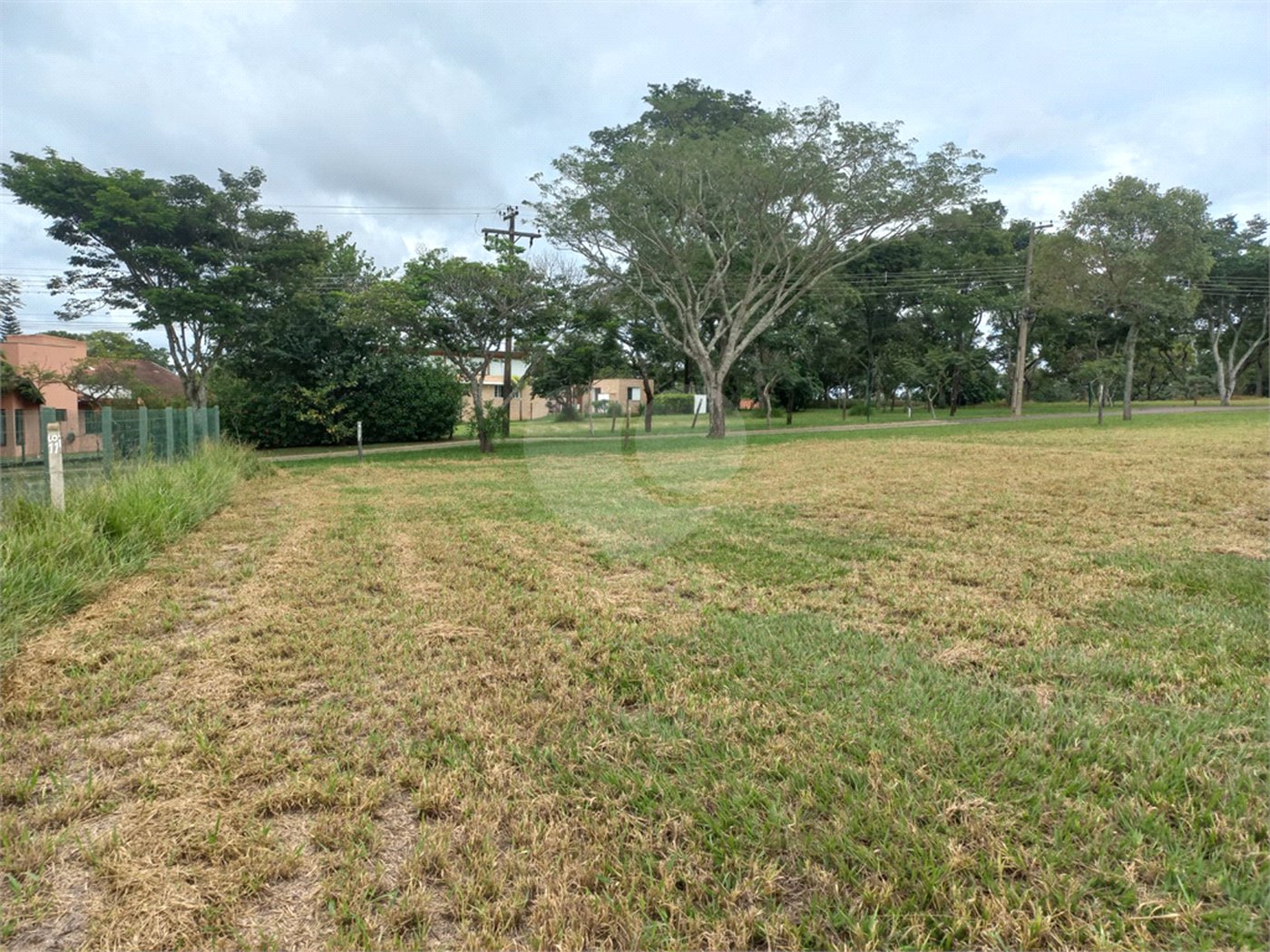 Loteamento Residencial no Condomínio Vila Pinhal do Broa.
