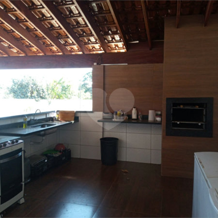 Maravilhosa chácara no Aracê de Santo Antonio recém construída, com uma construção de 230m²