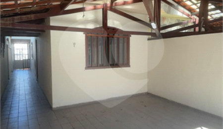 Sobrado à venda com 4 quartos, sendo 1 suíte,  em Jardim Ester Yolanda, São Paulo, SP