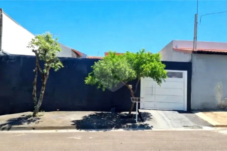 Casa à venda com 3 quartos em Residencial Azulville II, Matão, SP