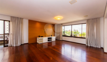 Apartamento à venda ou para alugar com 4 suítes em Alto da Boa Vista, São Paulo, SP