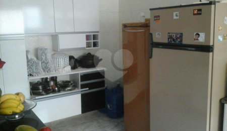 Casa de Vila à venda com 4 quartos, sendo 1 suíte,  em Vila Nivi, São Paulo, SP