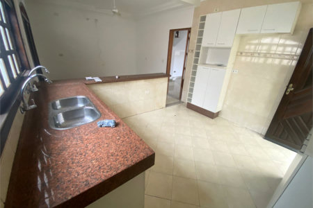 Sobrado à venda com 4 quartos, sendo 2 suítes,  em Vila Gustavo, São Paulo, SP