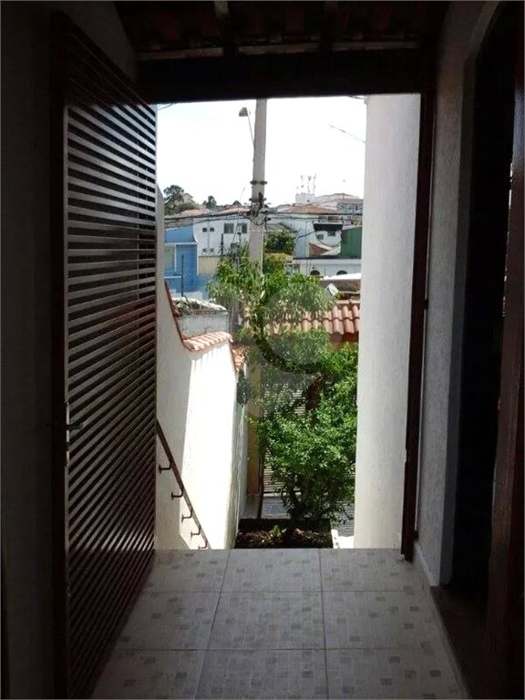Sobrado à venda com 3 quartos em Jardim Itacolomi, São Paulo, SP