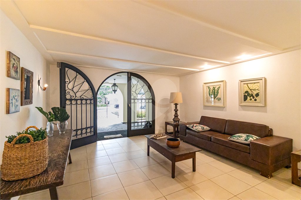 Apartamento à venda com 2 quartos em Indianópolis, São Paulo, SP
