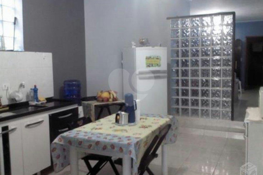 Sobrado à venda com 4 quartos, sendo 1 suíte, em Vila Aurora (zona Norte), São Paulo, SP
