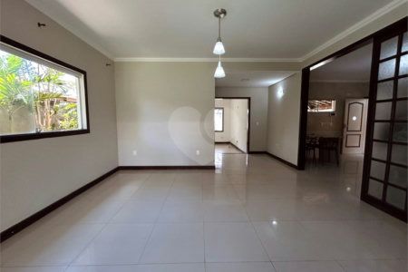 Casa à venda com 1 quarto, sendo 3 suítes,  em Outerio da Glória, Porto Seguro, BA