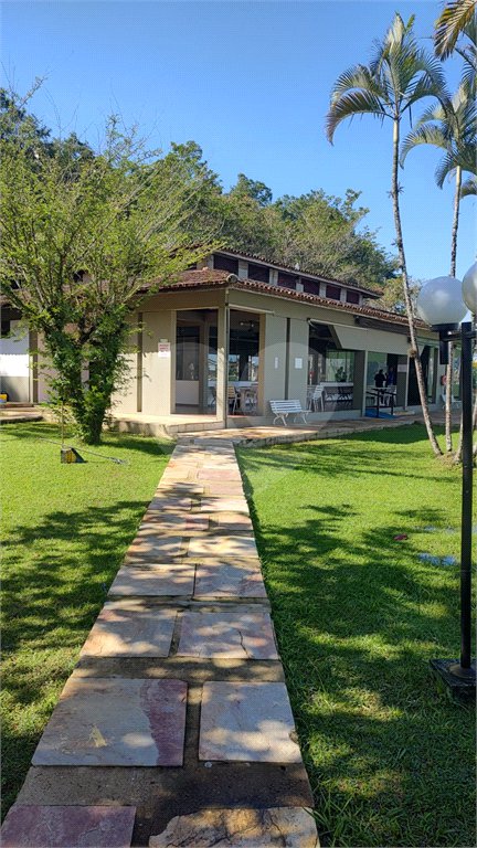 Duplex à venda com 3 quartos, sendo 1 suíte, em Enseada, Guarujá, SP