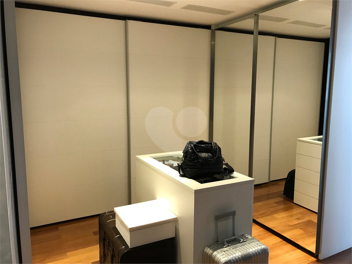 Apartamento para alugar com 3 suítes em Itaim Bibi, São Paulo, SP