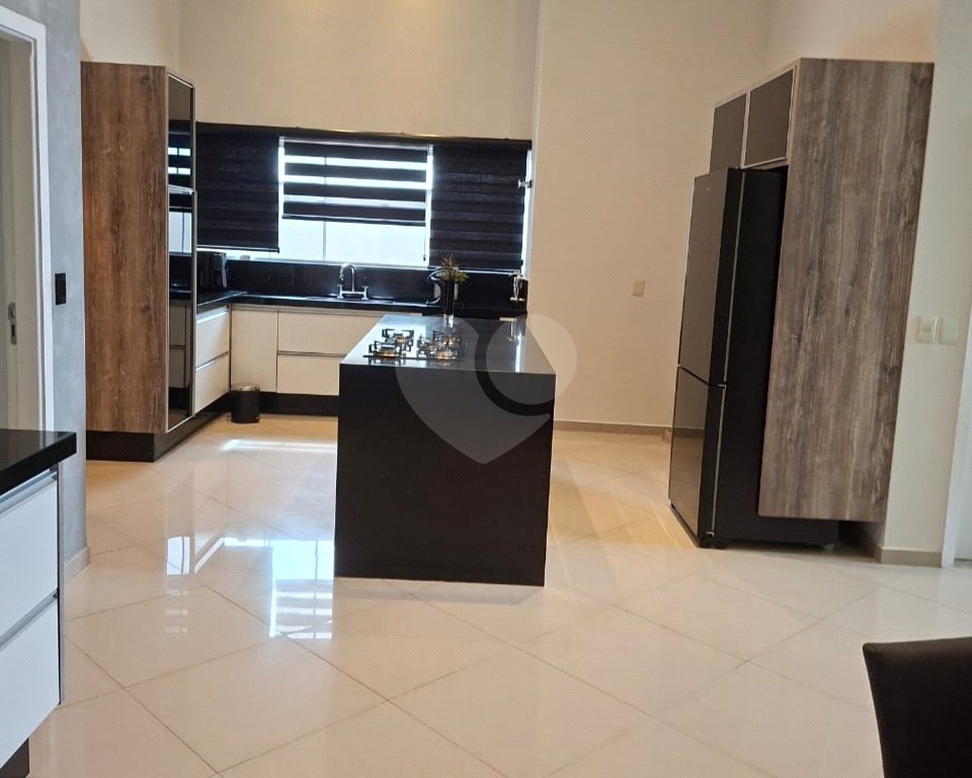 Casa à venda com 3 suítes no condomínio Mont Blanc, Sorocaba - SP
