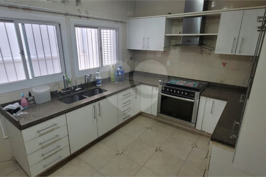 Sobrado à venda com 4 quartos, sendo 2 suítes, em Tucuruvi, São Paulo, SP