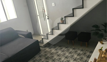 Casa à venda com 3 quartos, sendo 1 suíte,  no condomínio Residencial Rubi, Mogi das Cruzes - SP