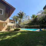 Casa à venda ou para alugar com 4 quartos, sendo 3 suítes, em Alto da Boa Vista, São Paulo, SP