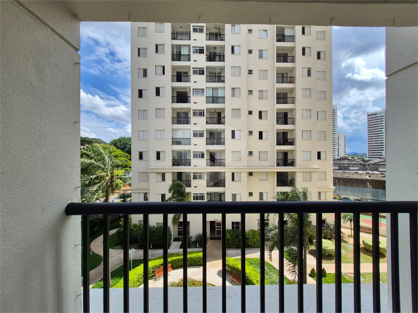 Apartamento à venda com 2 quartos em Vila Anastácio, São Paulo, SP