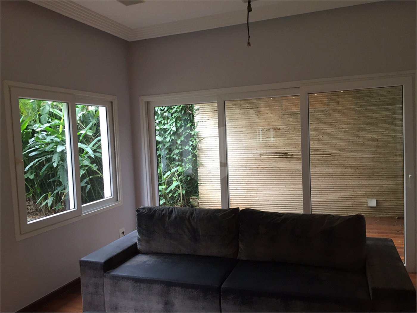 Casa à venda com 4 quartos, sendo 2 suítes, no condomínio Residencial Morumbi, São Paulo - SP