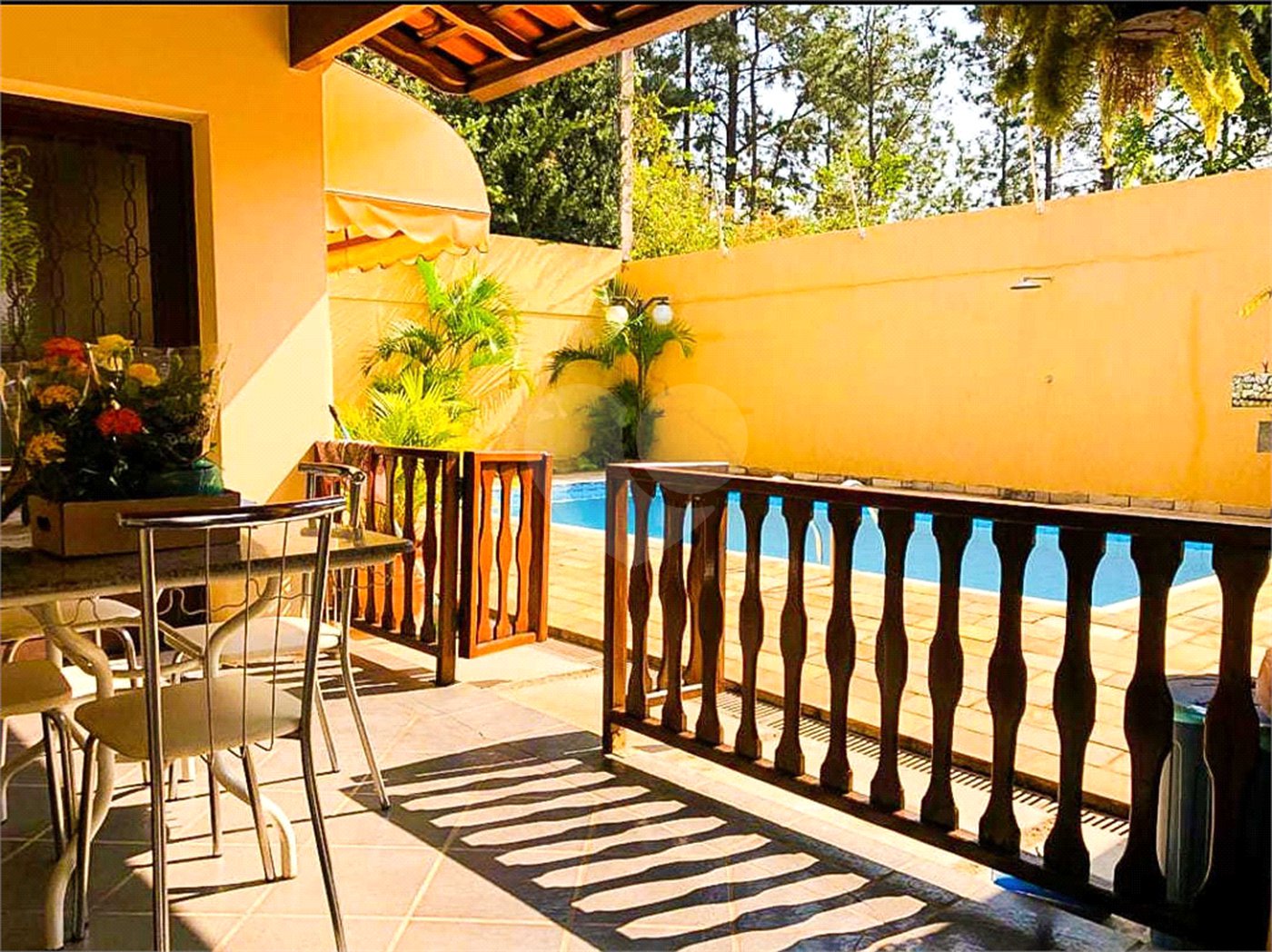 Casa à venda com 3 quartos, sendo 1 suíte,  no condomínio Vivenda das Vinhas, Vinhedo - SP
