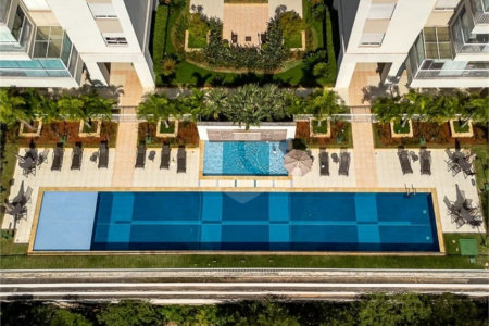 Apartamento à venda com 3 quartos, sendo 1 suíte,  em Vila Andrade, São Paulo, SP