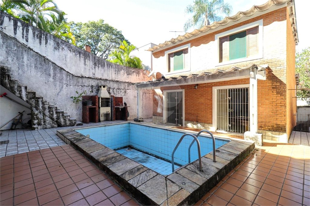 Casa à venda com 4 suítes em Vila Sônia, São Paulo, SP