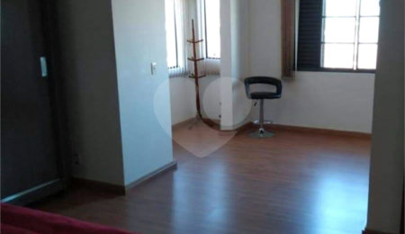 Casa de Vila à venda com 3 suítes em Vila Nova, Itapetininga, SP
