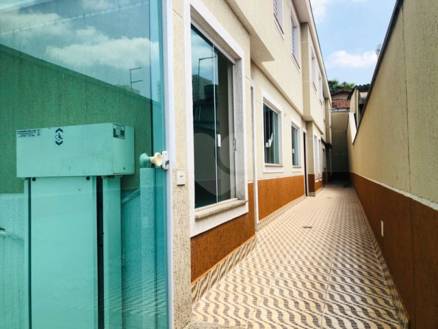 Casa à venda com 2 suítes no condomínio Residencial Guilhen, São Paulo - SP