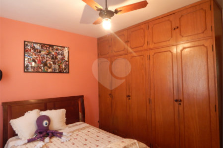 Sobrado à venda com 4 quartos, sendo 1 suíte, em Chácara Santo Antônio (zona Sul), São Paulo, SP