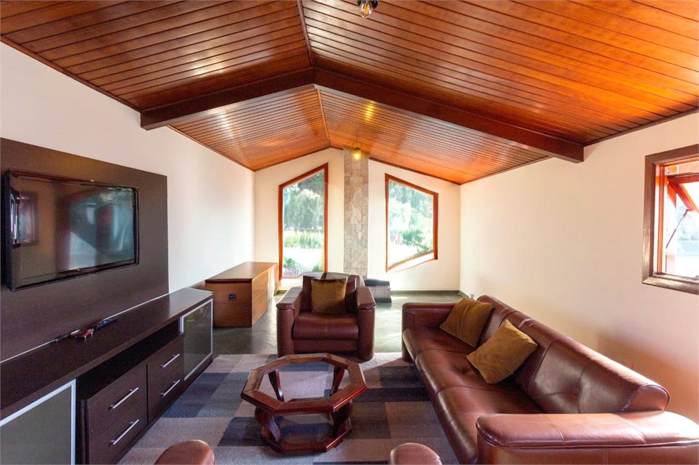 Casa à venda com 3 suítes no condomínio Da Serra, São Paulo - SP
