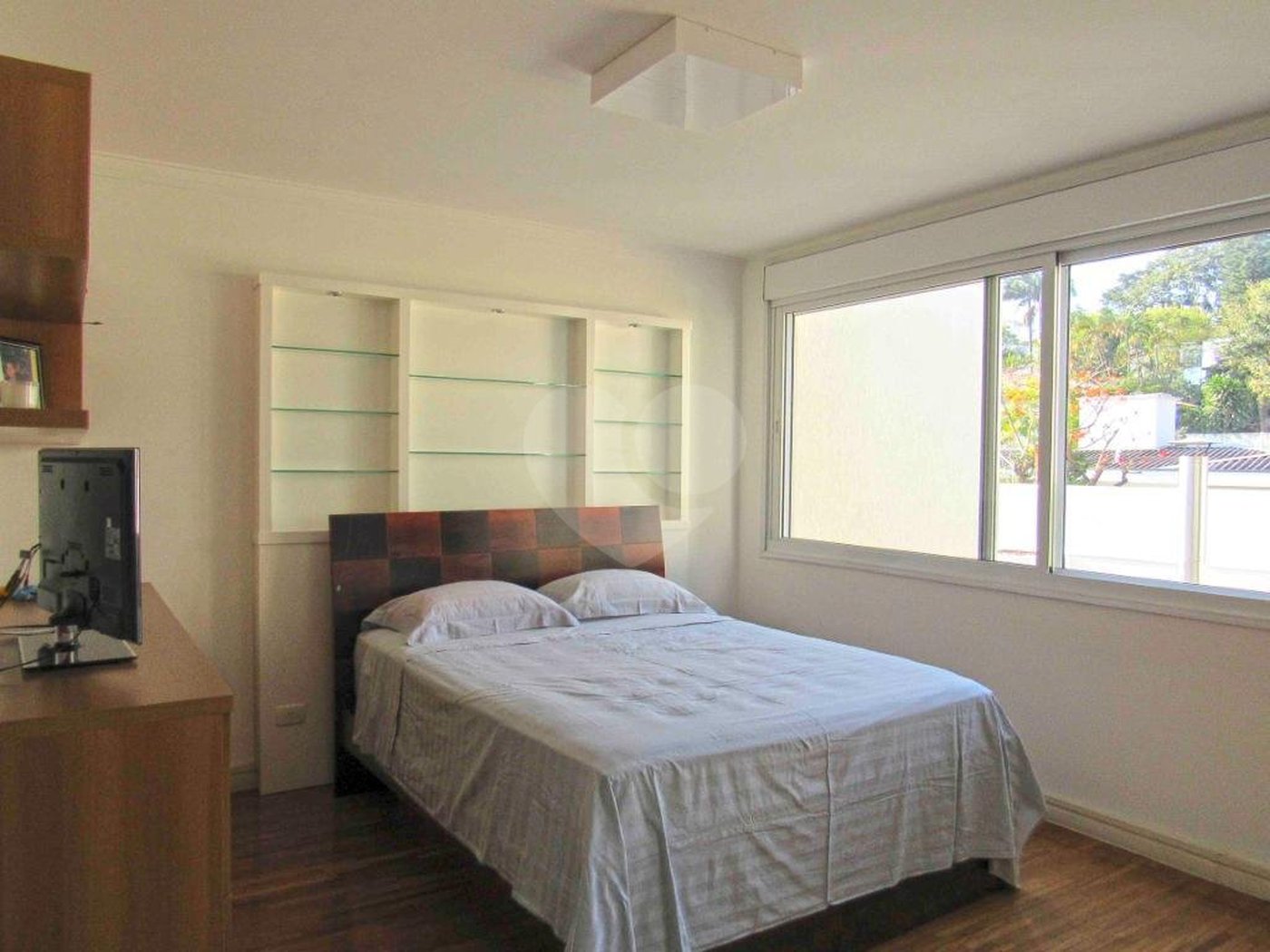 Casa à venda com 4 suítes no condomínio Residencial Giardino Pirandello, São Paulo - SP
