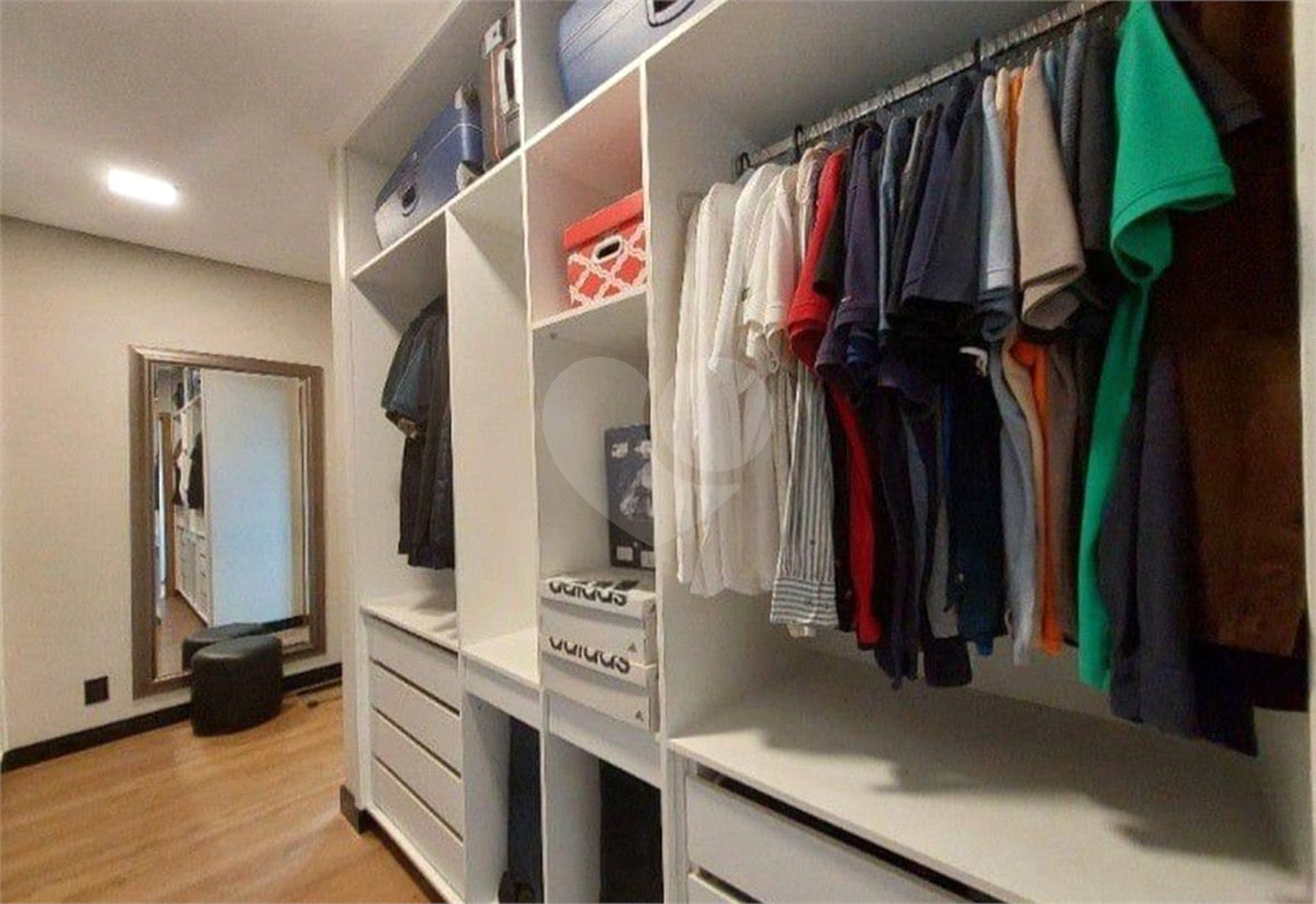 Casa à venda com 6 quartos, sendo 4 suítes, no condomínio Alto do Castelo, Ribeirão Preto - SP