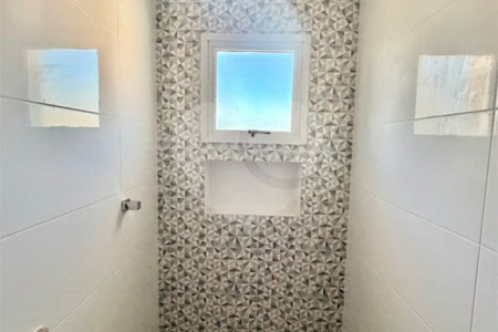 Sobrado à venda com 3 quartos, sendo 1 suíte, em Vila Mazzei, São Paulo, SP