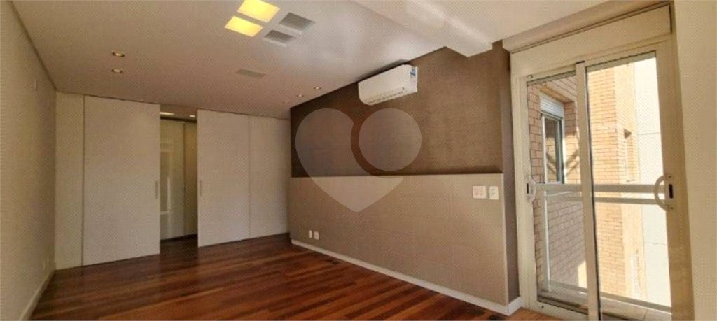 Apartamento à venda com 3 suítes em Vila Mariana, São Paulo, SP