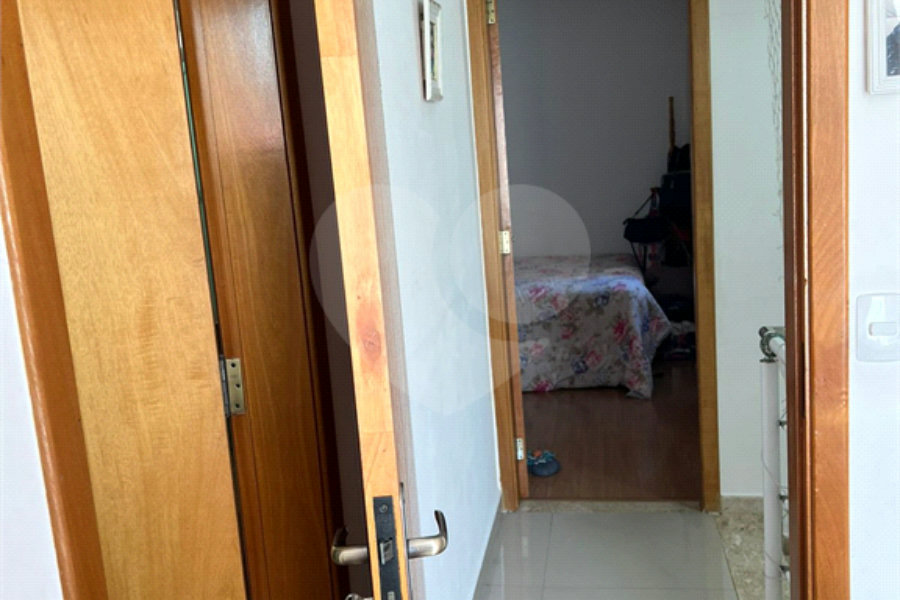 Casa à venda com 2 suítes no condomínio Independence, São Paulo - SP