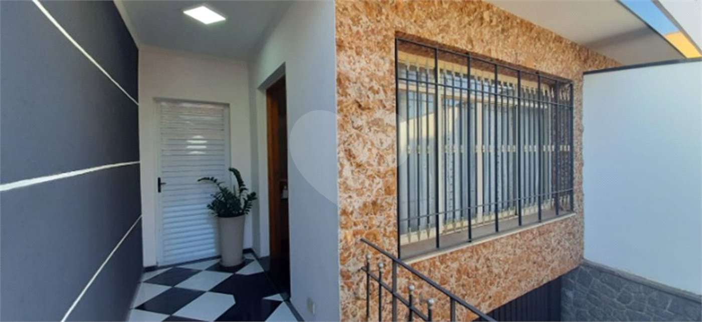 Sobrado à venda com 3 quartos, sendo 1 suíte, em Tremembé, São Paulo, SP