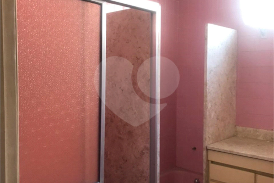 Sobrado à venda com 4 quartos, sendo 2 suítes, em Santana, São Paulo, SP