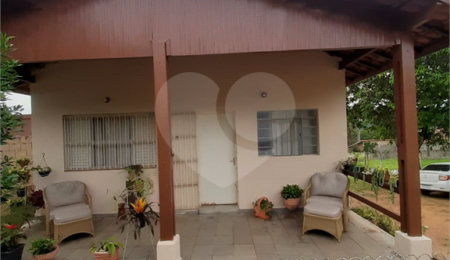 Chácara à venda com 3 quartos em Jardim Estância Brasil, Atibaia, SP