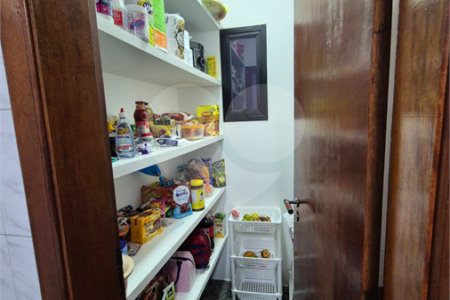 Sobrado à venda com 3 suítes em Vila Euclides, São Bernardo do Campo, SP